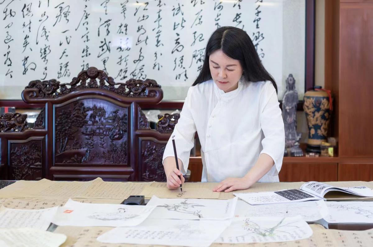 “铝时代·她力量”丨辉安李淑兰：敏锐触觉，用心开拓未来