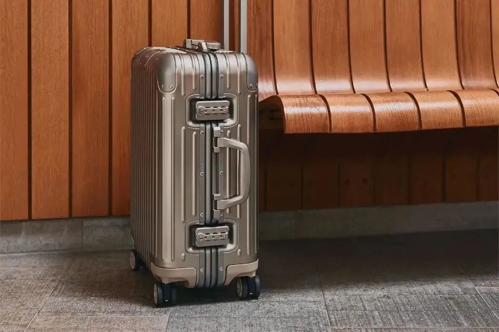 心水的铝制行李箱，实用与颜值兼具！延熙化